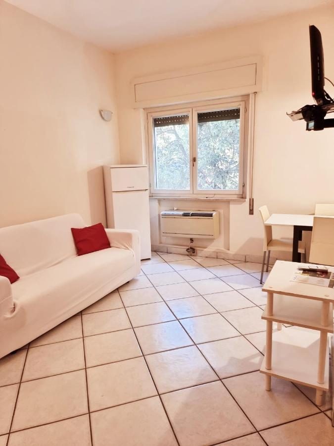 REale Apartments Terracine Chambre photo